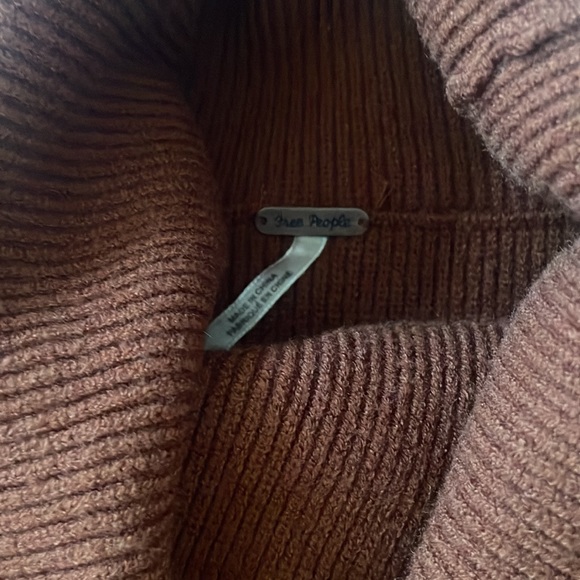 Free People Sweater - Picture 3 of 3